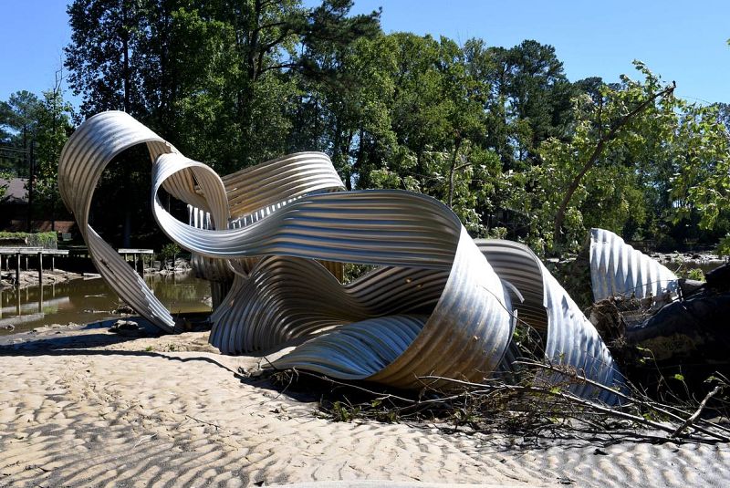 Los afectados por el huracán Matthew intentan volver a la normalidad