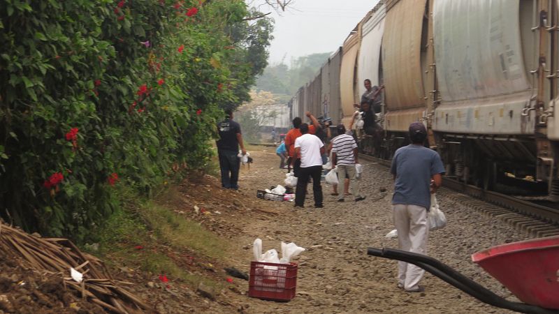 Tienen pocos segundos para la entrega de comida