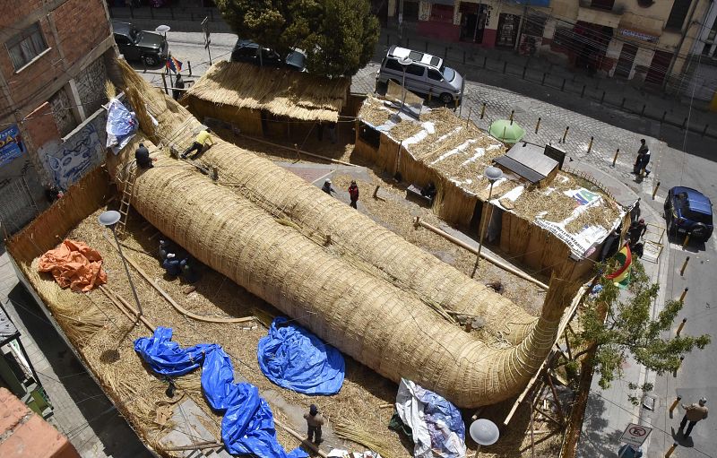 El Viracocha III, un bote hecho enteramente de caña
