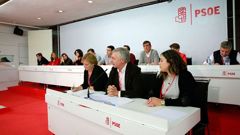 José Blanco preside la mesa del Comité Federal del PSOE