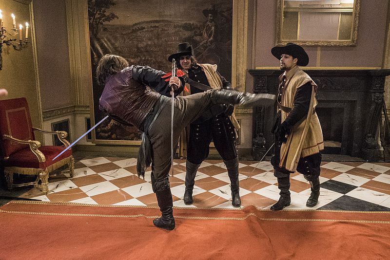 Águila Roja - Gonzalo lucha con la guardia real