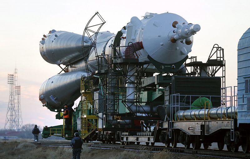 Traslado de la nave Soyuz MS-03 hacia la plataforma de lanzamiento en el Cosmódromo de Baikonur (Kazajistán). La próxima misión a la Estación Espacial Internacional (EEI) está prevista que despegue el próximo 17 de noviembre.