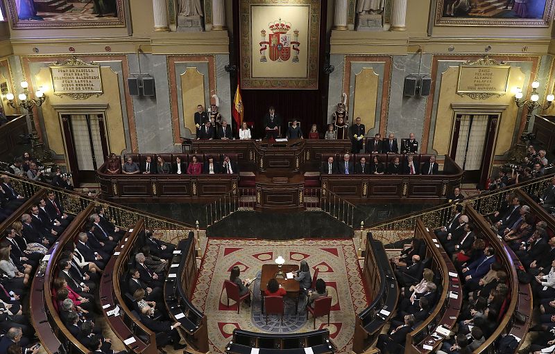 Vista general del hemiciclo del Congreso de los Diputados durante el discurso del rey