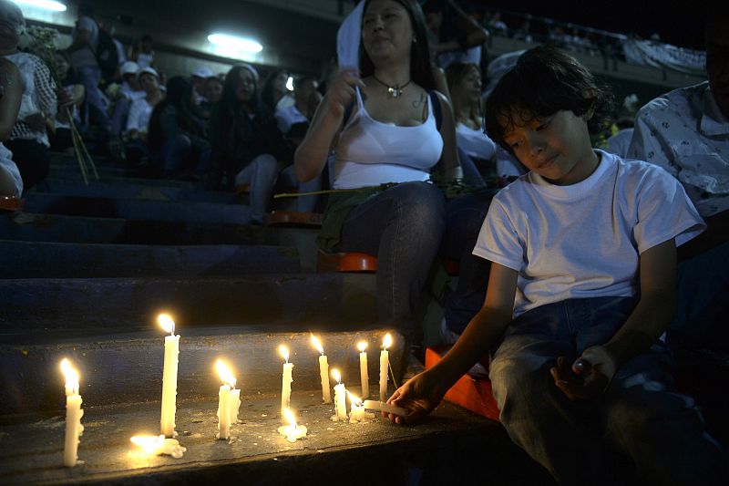 Atlético Nacional brindó en Medellín un emotivo homenaje al Chapecoense