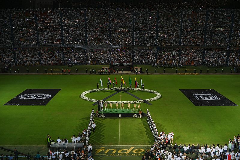 Atlético Nacional brindó en Medellín un emotivo homenaje al Chapecoense