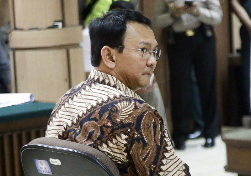 El gobernador de Yakarta, Basuki Tjahaja Purnama, popularmente conocido como Ahok, durante su juicio por blasfemia abierto en un tribunal de Yakarta, Indonesia.