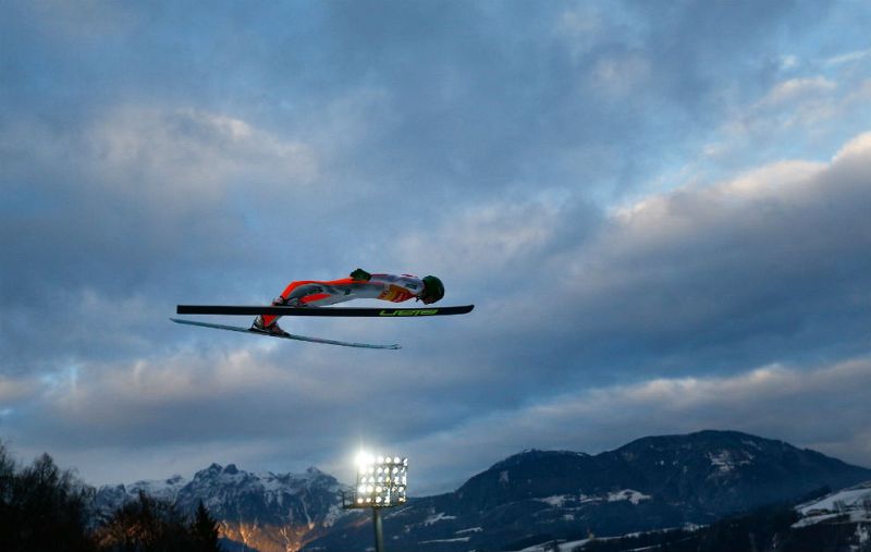 Peter Prevc se convirtió con su triunfo en el primer esloveno que gana el Cuatro Trampolines en los últimos 19 años.