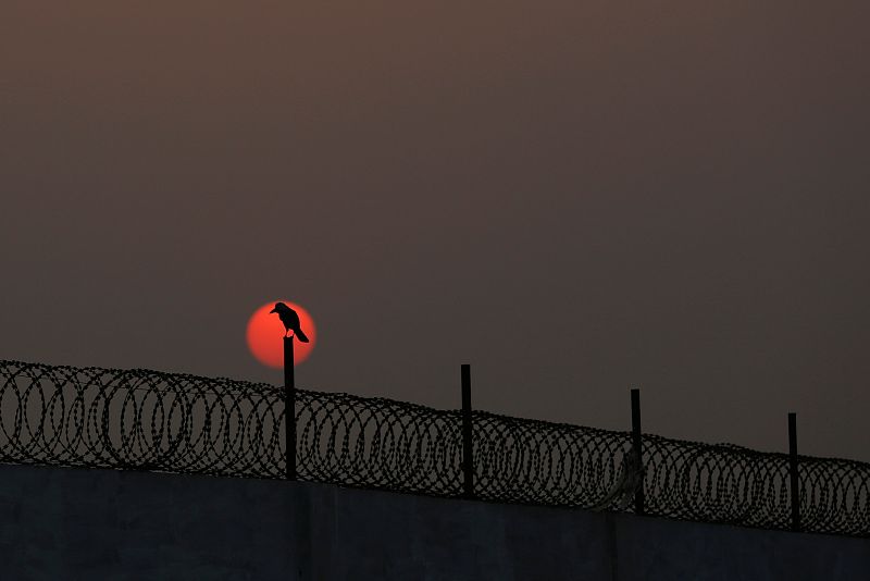 Última puesta de sol de 2016 en Karachi ,Pakistan