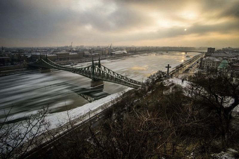 Frío a "lenta obturación" en Budapest