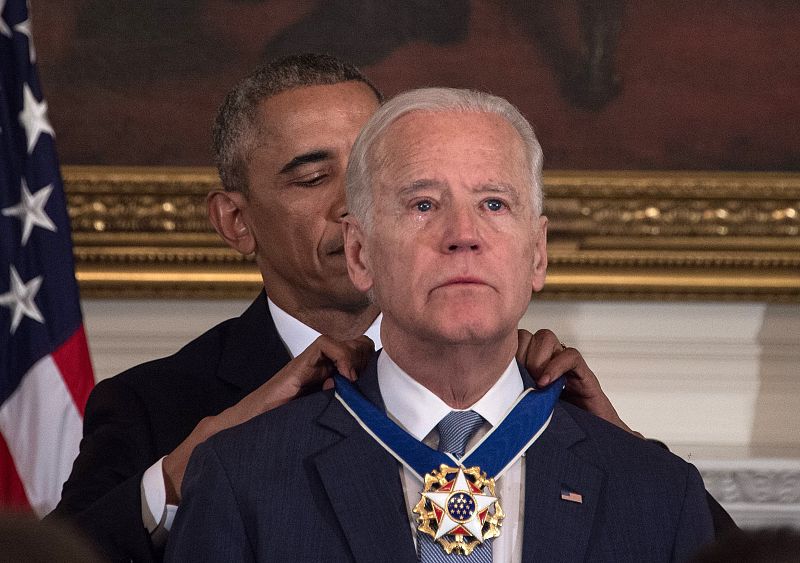 Obama concede por sorpresa a Biden la Medalla de la Libertad de EE.UU.