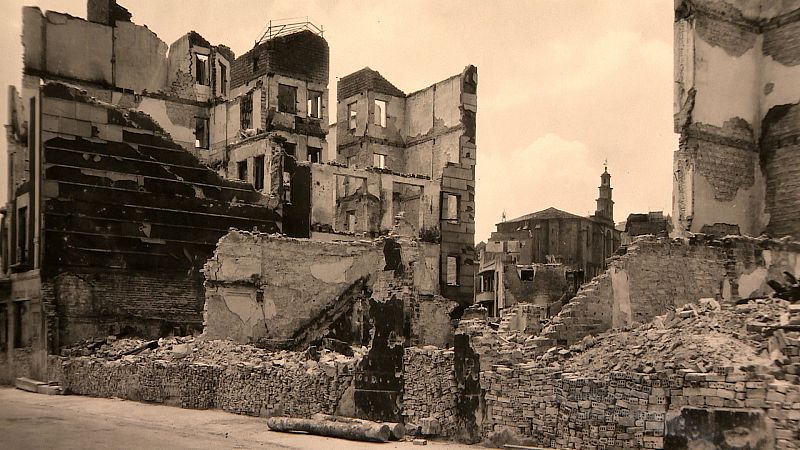 Gernika tras el bombardeo