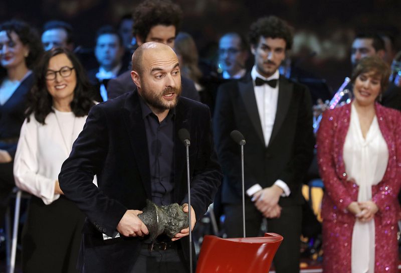 El director, guionista y dibujante Alberto Vázquez, recibe el Goya 2017 por el mejor corto de animación, 'Decorado'