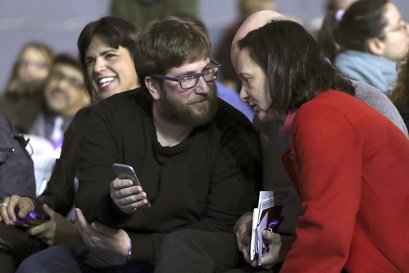 Bescansa y Urbán conversan desde el patio de butacas del II Congreso Ciudadano de Podemos