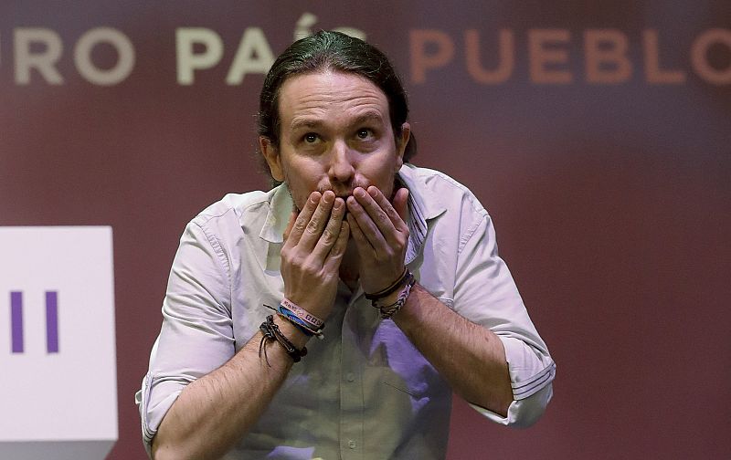 Saludo de Pablo Iglesias a los asistentes al congreso de Podemos, Vistalegre II