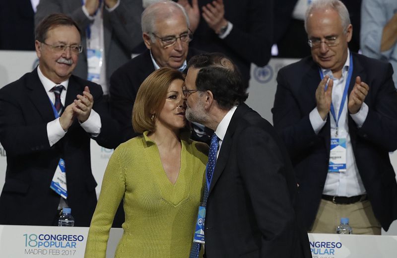 Rajoy felicita a Cospedal