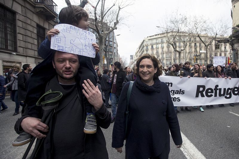 Manifestación en Barcelona por la acogida de refugiados