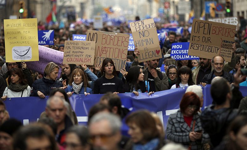 Manifestación en Barcelona por la acogida de refugiados