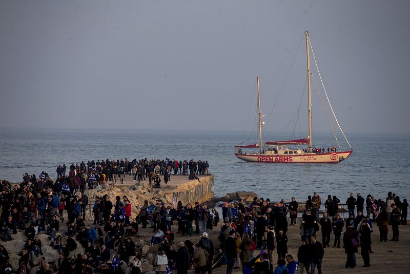 Manifestación en Barcelona por la acogida de refugiados