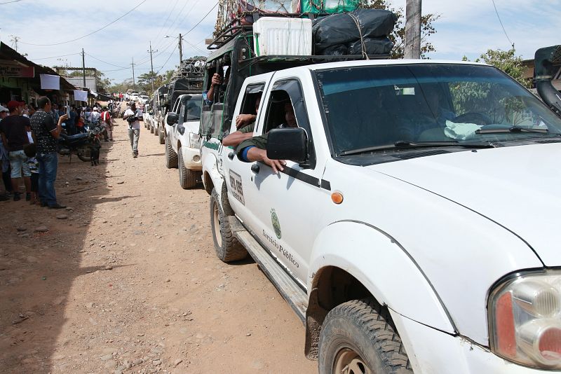 El traslado de la guerrilla a las denominadas zonas veredales tenían que haber terminado a principios de febrero, pero se han retrasado en parte debido a las difíciles condiciones de acceso a los territorios para adecuar los albergues.