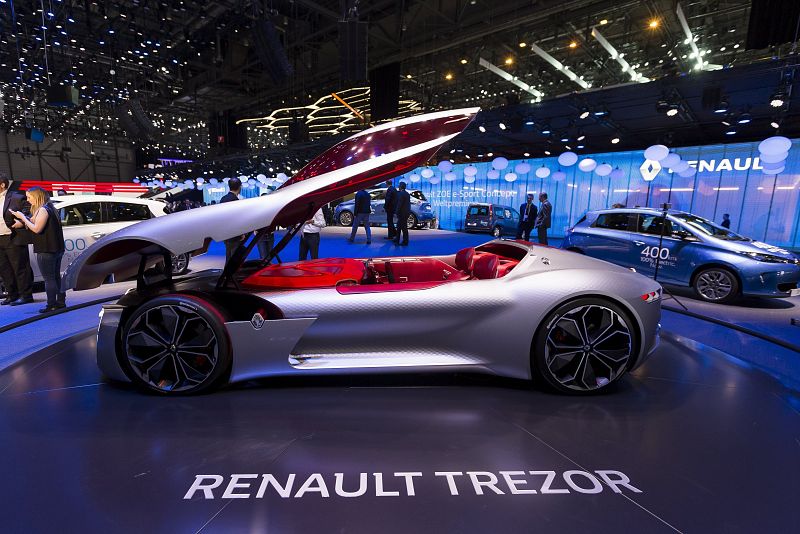 Renault presenta su nuevo modelo Trezor en el Salón del Automóvil de Ginebra (Suiza).