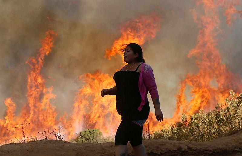 El fuego arrasa Viña del Mar y Valparaíso, en Chile