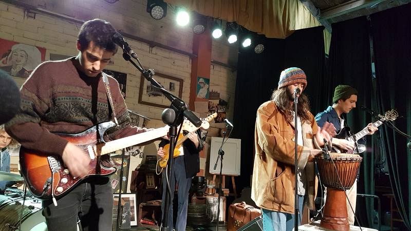   El grup Holy Bouncer porta el seu potent so al programa 'Músics'