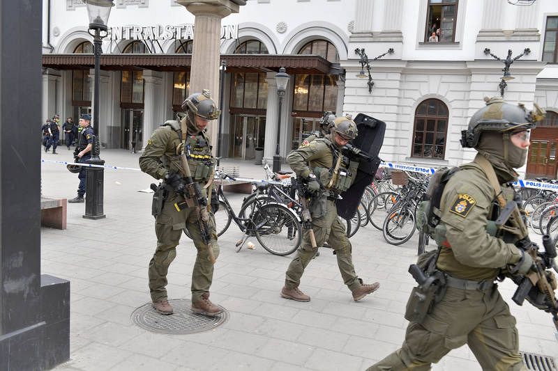 Un camión atropella a varios visitantes en Estocolmo