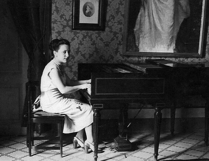 El 16 de junio de 1948, Alicia de Larrocha tocaba el clave en la Academia Marshall