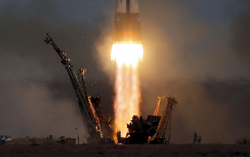 Lanzamiento del cohete Soyuz-FG y la nave espacial Soyuz MS-04 desde el cosmódromo de Baikonur (Kazajistán), con destino a la Estación Espacial Internacional