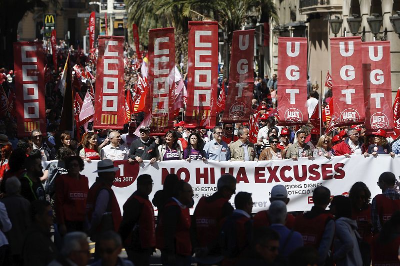 Sindicatos y Consell reclaman conjuntamente financiación y políticas sociales