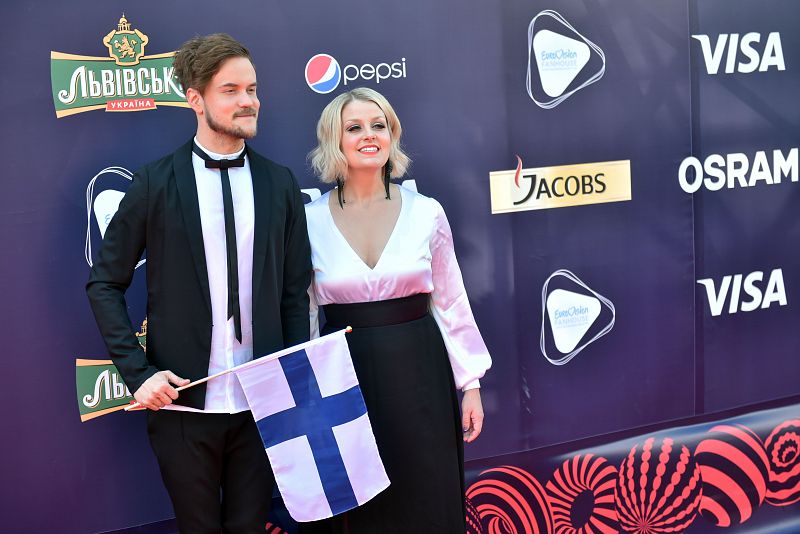 Lasse Piirainen y Leena Tirronen, candidatos de Dinamarca en Eurovisión 2017