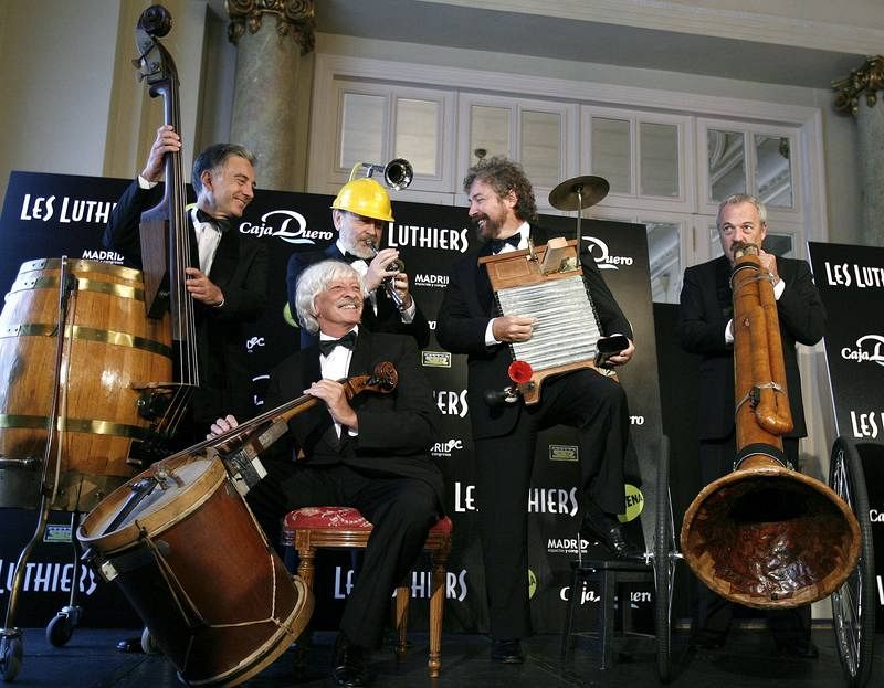  Los componentes de Les Luthiers em 2007: de izda a dcha, Marcos Mundstock, Daniel Rabinovich, Jorge Maronna, Carlos Núñez y Carlos López Puccio.
