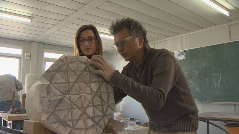 Miguel Sobrino en taller de cantería