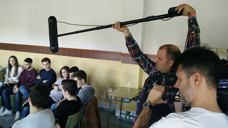 Grabando en el IES Emilio Alarcos de Gijón