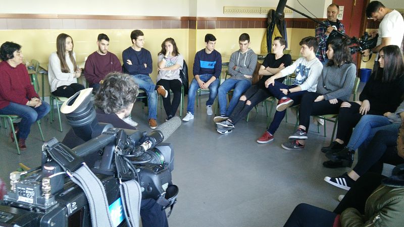 Grabando en el IES Emilio Alarcos de  Gijón