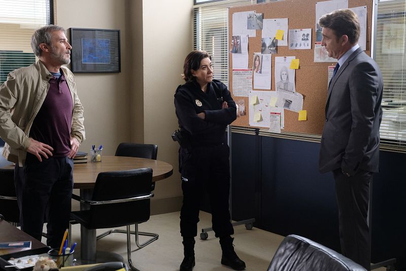 Bremón, Miralles y Elías en Servir y proteger