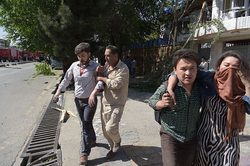 Heridos en el atentado en el distrito diplomático de Kabul, Afganistán