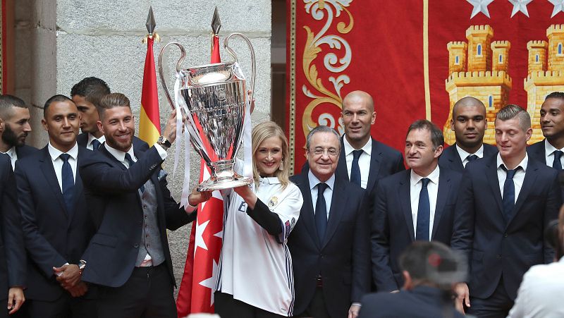 El Madrid celebra al Duodécima