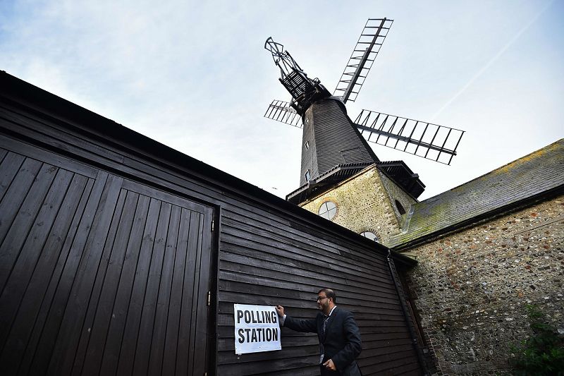 Lugar de voto en un molino cerca de Brighton, en el sur de Inglaterra