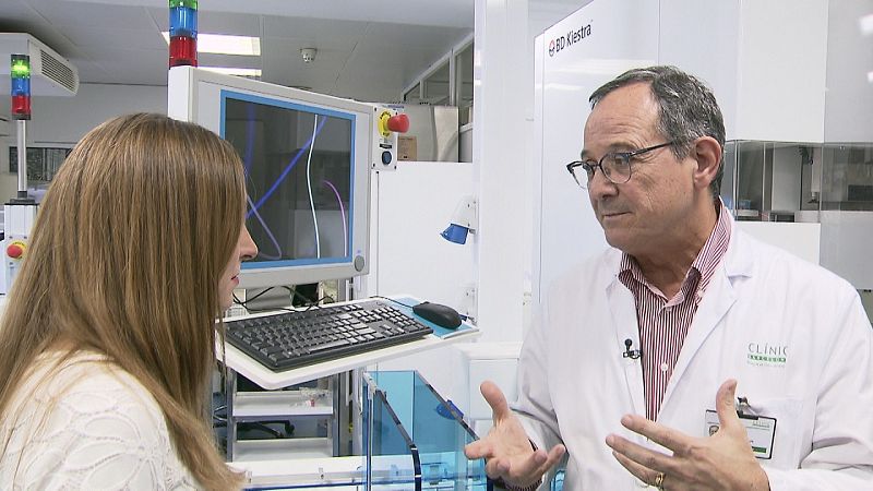 En el Hospital Clínic, el Dr. Jordi Vila y su equipo investigan para luchar contra las superbacterias