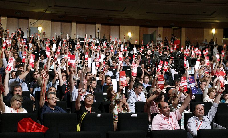 Plenario del 39º Congreso Federal del PSOE la noche del sábado