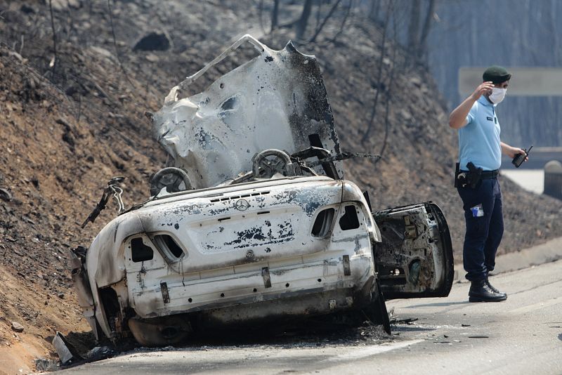 Un gran incendio asola el centro de Portugal
