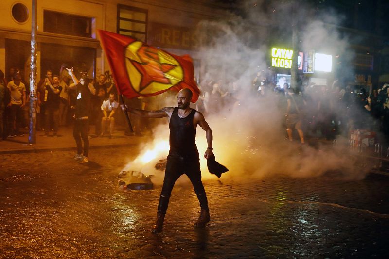 Lanzamiento de bengalas