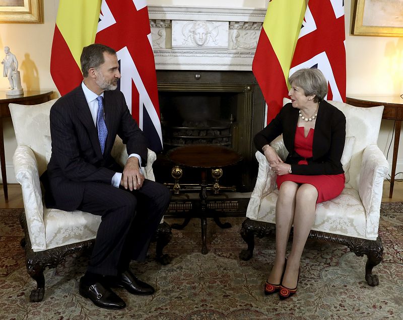 El rey Felipe VI se reúne con Theresa May