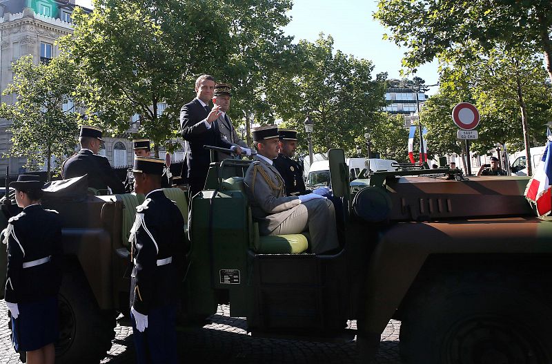 Los Campos Elíseos acogen el desfile de la Fiesta Nacional francesa