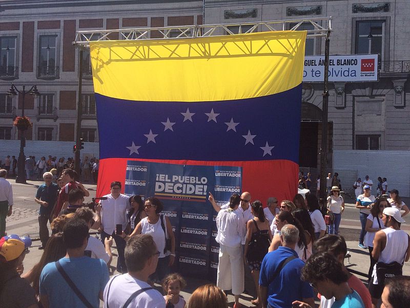 Numerosos centros de votación han sido situados en España