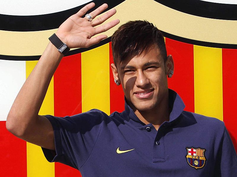 Neymar se presentó con el Barça el 3 de junio de 2013