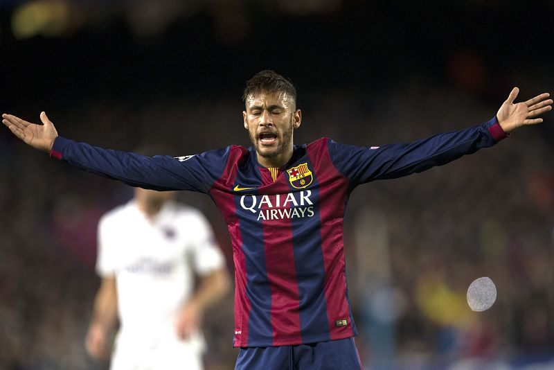 Neymar juega en el Barça contra el PSG, en 2014