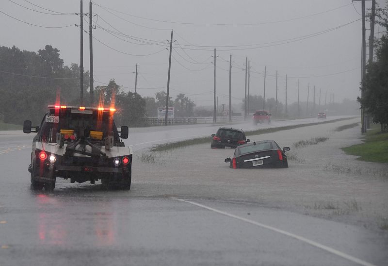 Las inundaciones del huracán Harvey afectó a varias carreteras de Houston