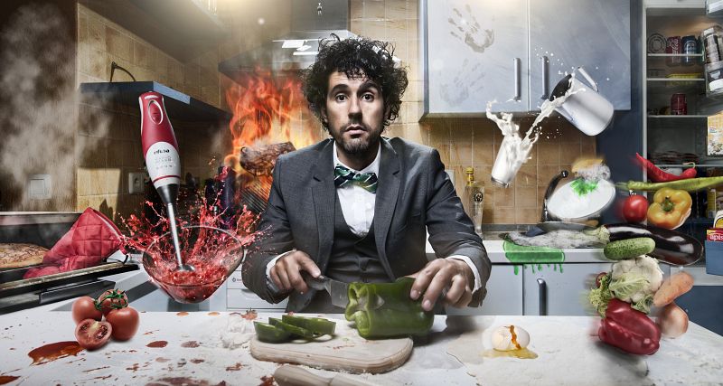 En la cocina también sorprende Miguelillo con sus 'recetas mágicas'